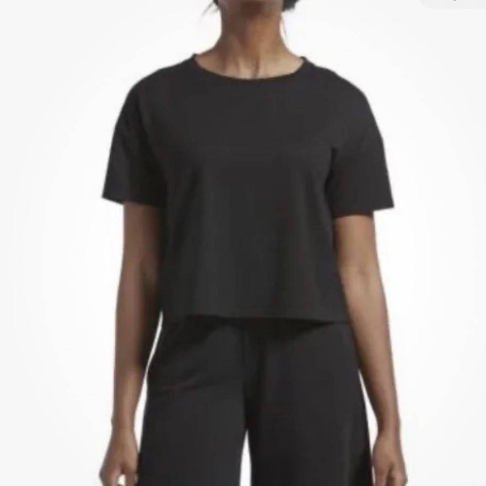 Kendall + Kylie Women’s Drop Shoulder T-Shirt Black NWT Large